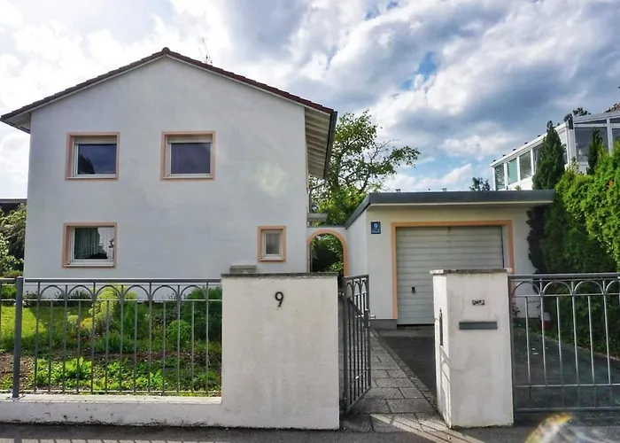 Cozy House With Courtyard