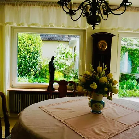 Cozy House With Courtyard * Múnich
