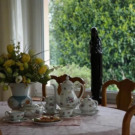 Cozy House With Courtyard Múnich