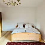 Dom wakacyjny Cozy House With Courtyard Monachium