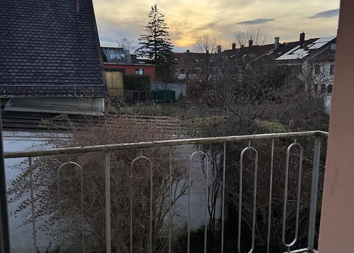 Cozy House With Courtyard Дом отдыха
